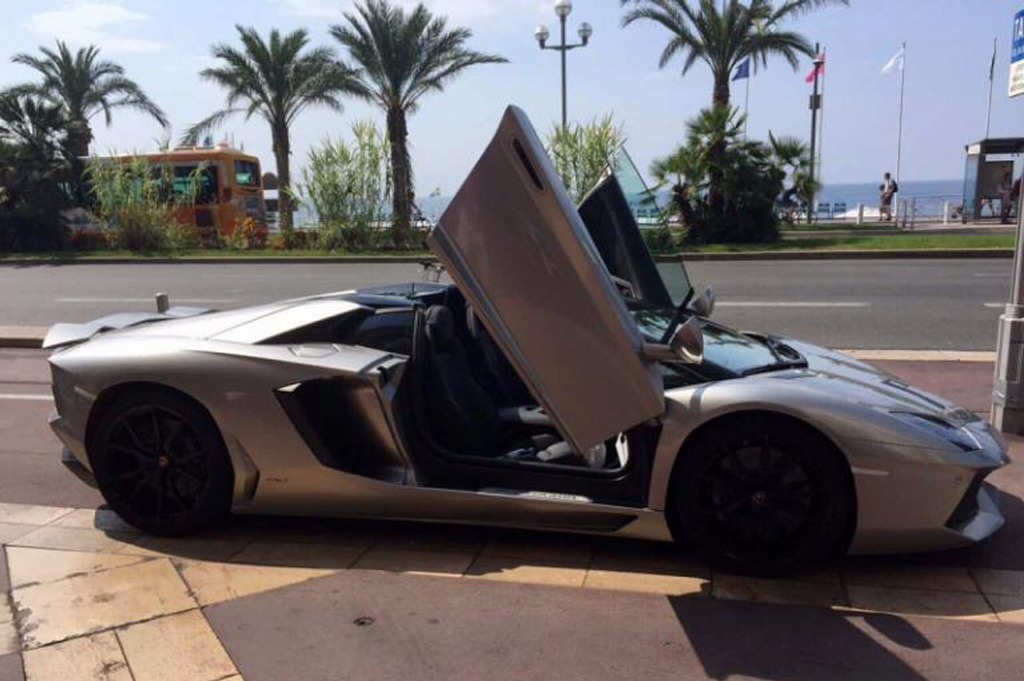 Lamborghini Aventador Roadster